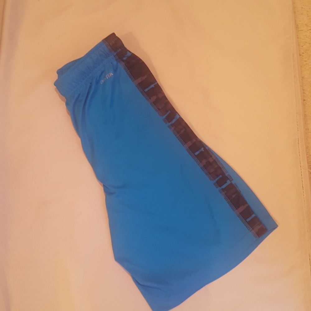 Boys Dry Tek Shorts (NWOT)